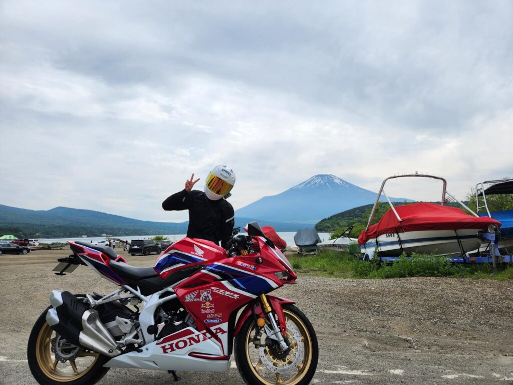 Motorcycle ride to mt fuji hirano beach yamanakanoko lake