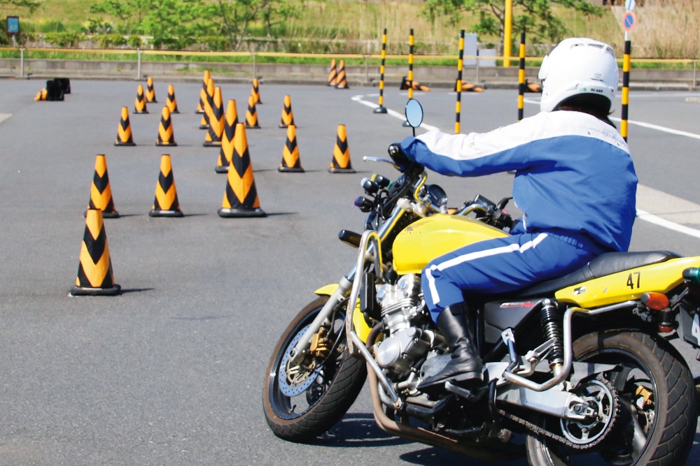 Japanese motorcycle license slalom