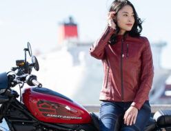 Degner FR20SJ-9A ladies leather motorcycle jacket (source: www.degner.co.jp)
